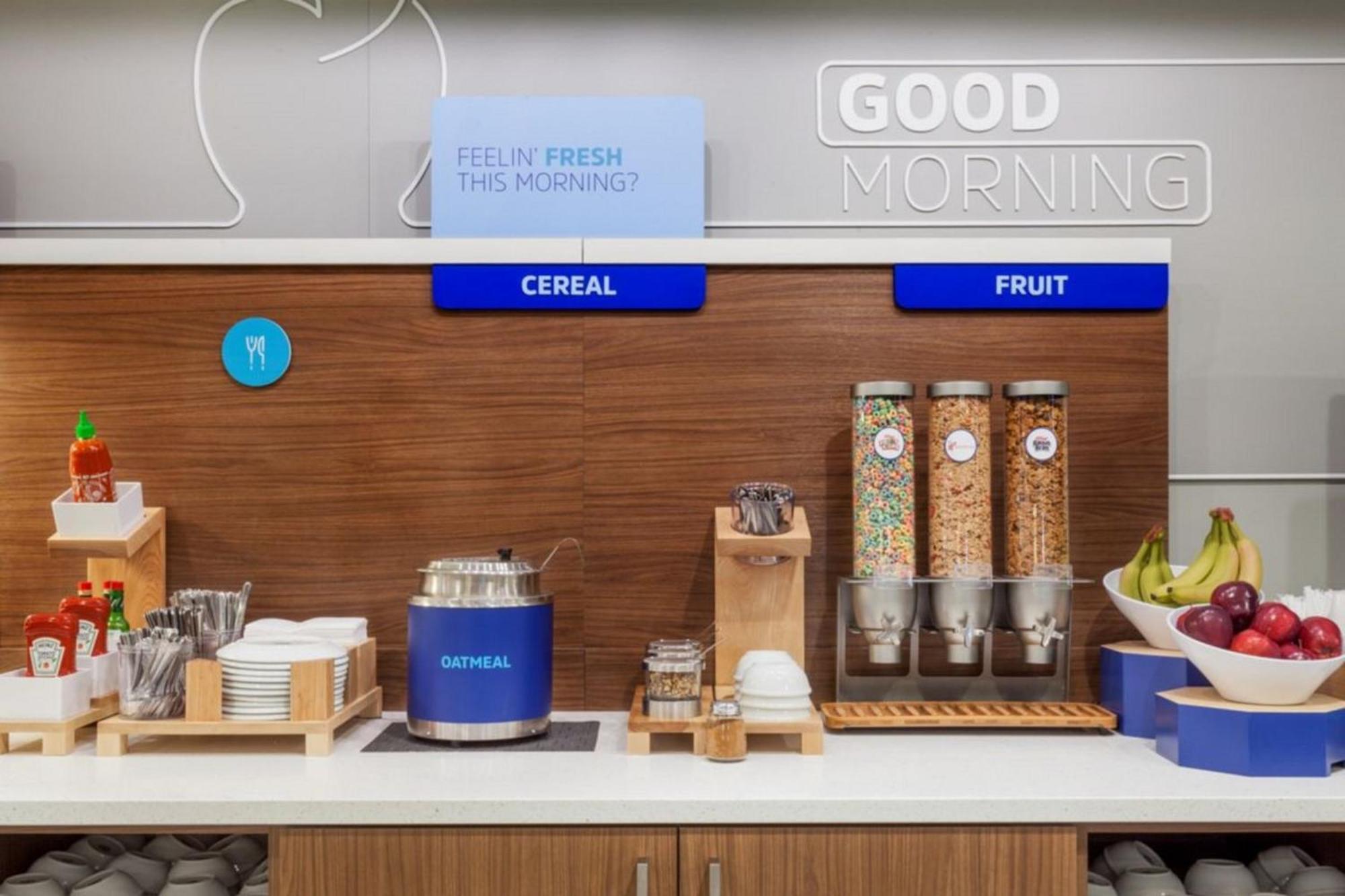 Holiday Inn Express & Suites Waynesboro East Εξωτερικό φωτογραφία
