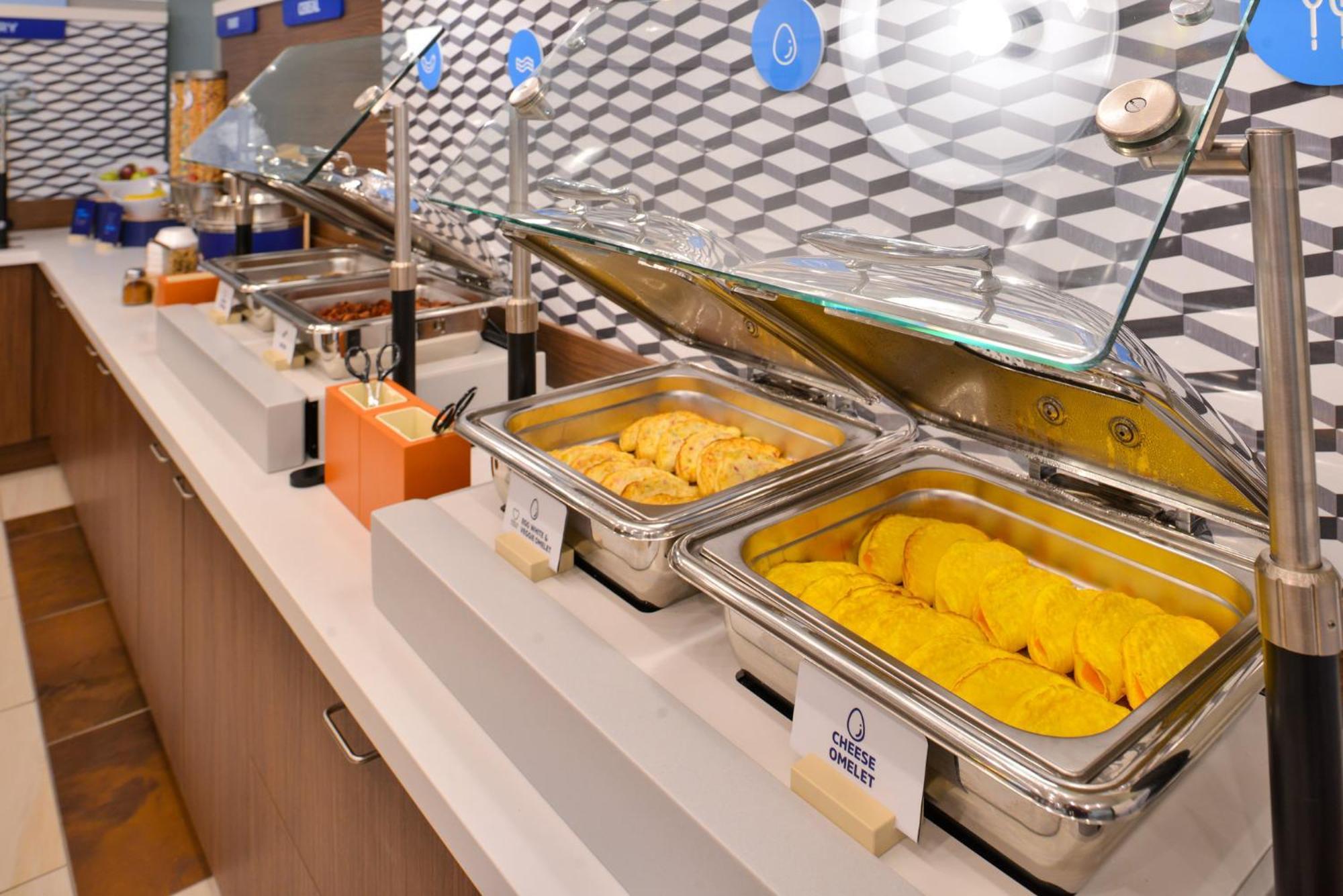 Holiday Inn Express & Suites Waynesboro East Εξωτερικό φωτογραφία