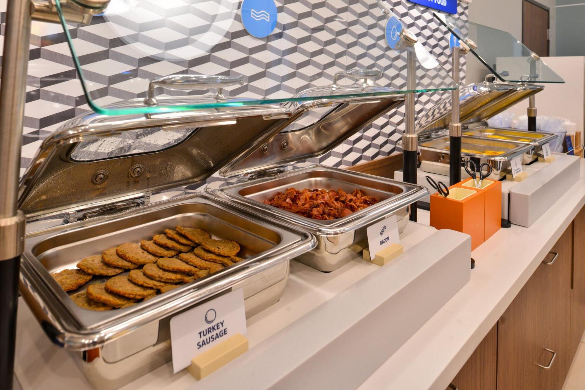Holiday Inn Express & Suites Waynesboro East Εξωτερικό φωτογραφία
