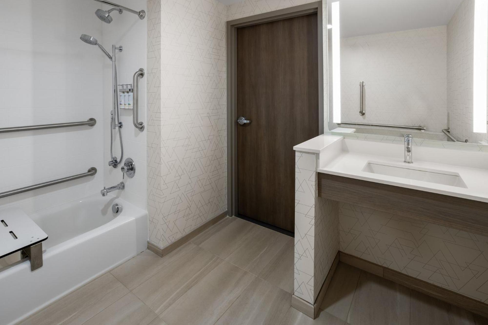 Holiday Inn Express & Suites Waynesboro East Εξωτερικό φωτογραφία