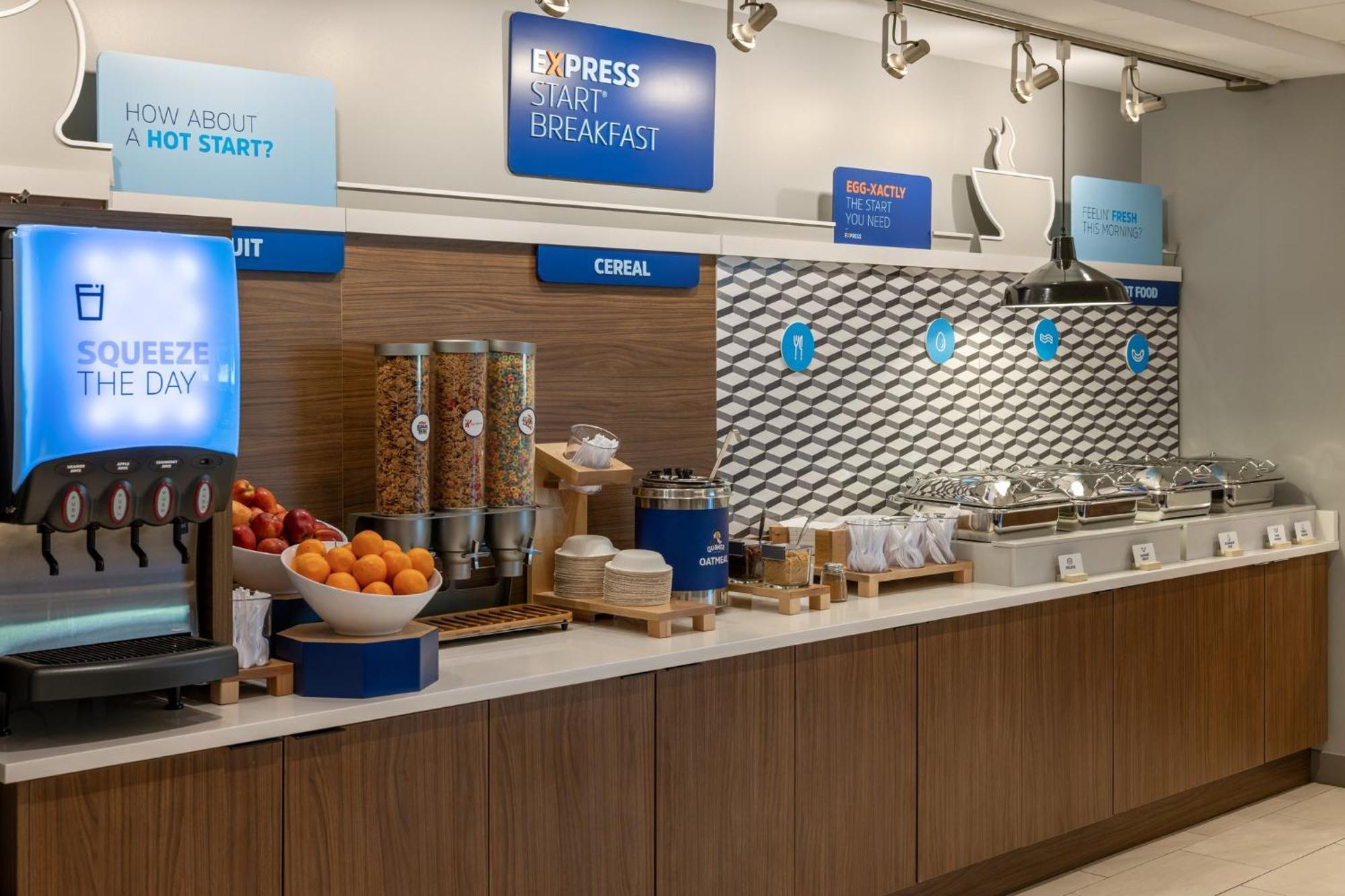 Holiday Inn Express & Suites Waynesboro East Εξωτερικό φωτογραφία