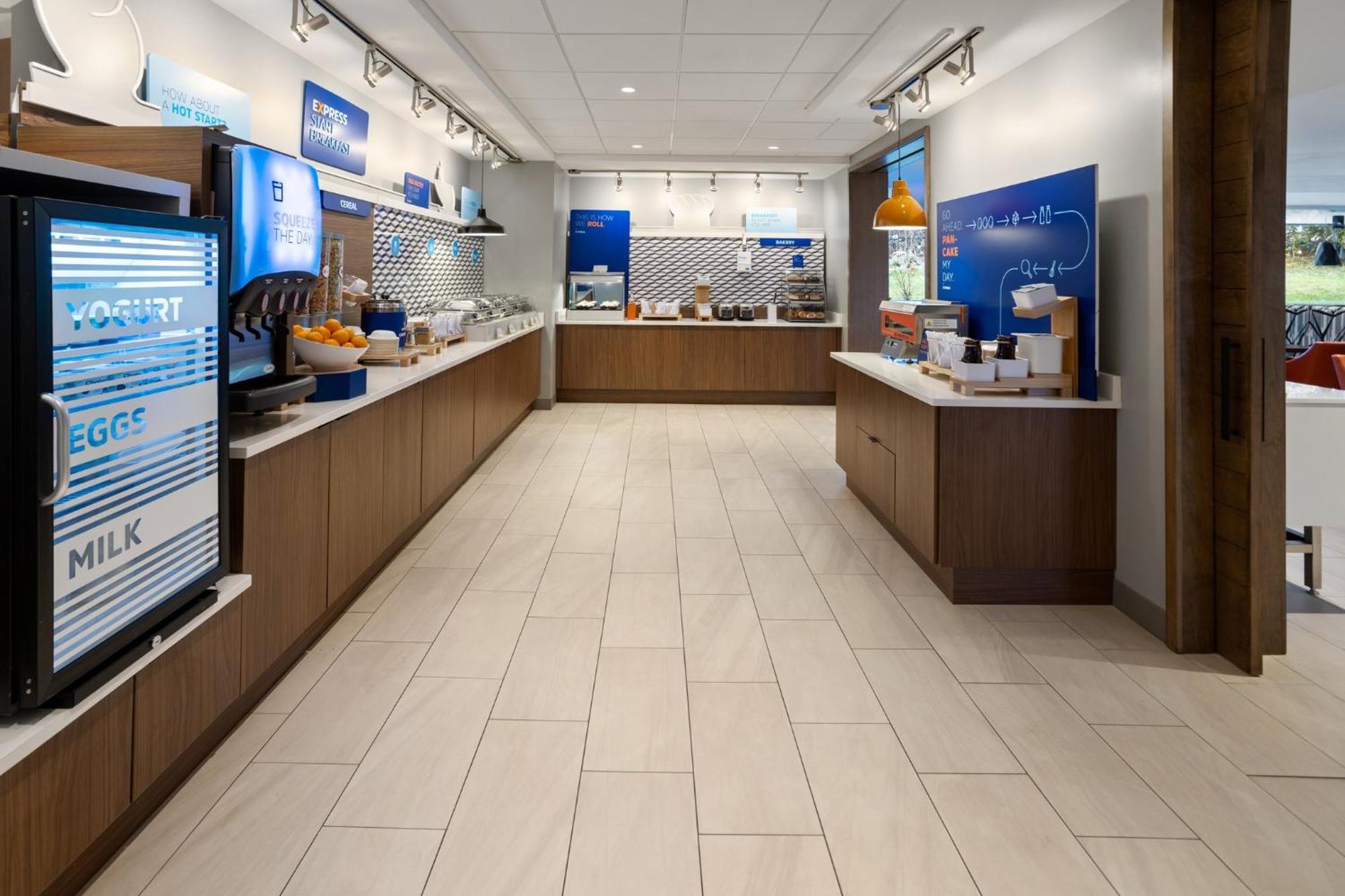 Holiday Inn Express & Suites Waynesboro East Εξωτερικό φωτογραφία