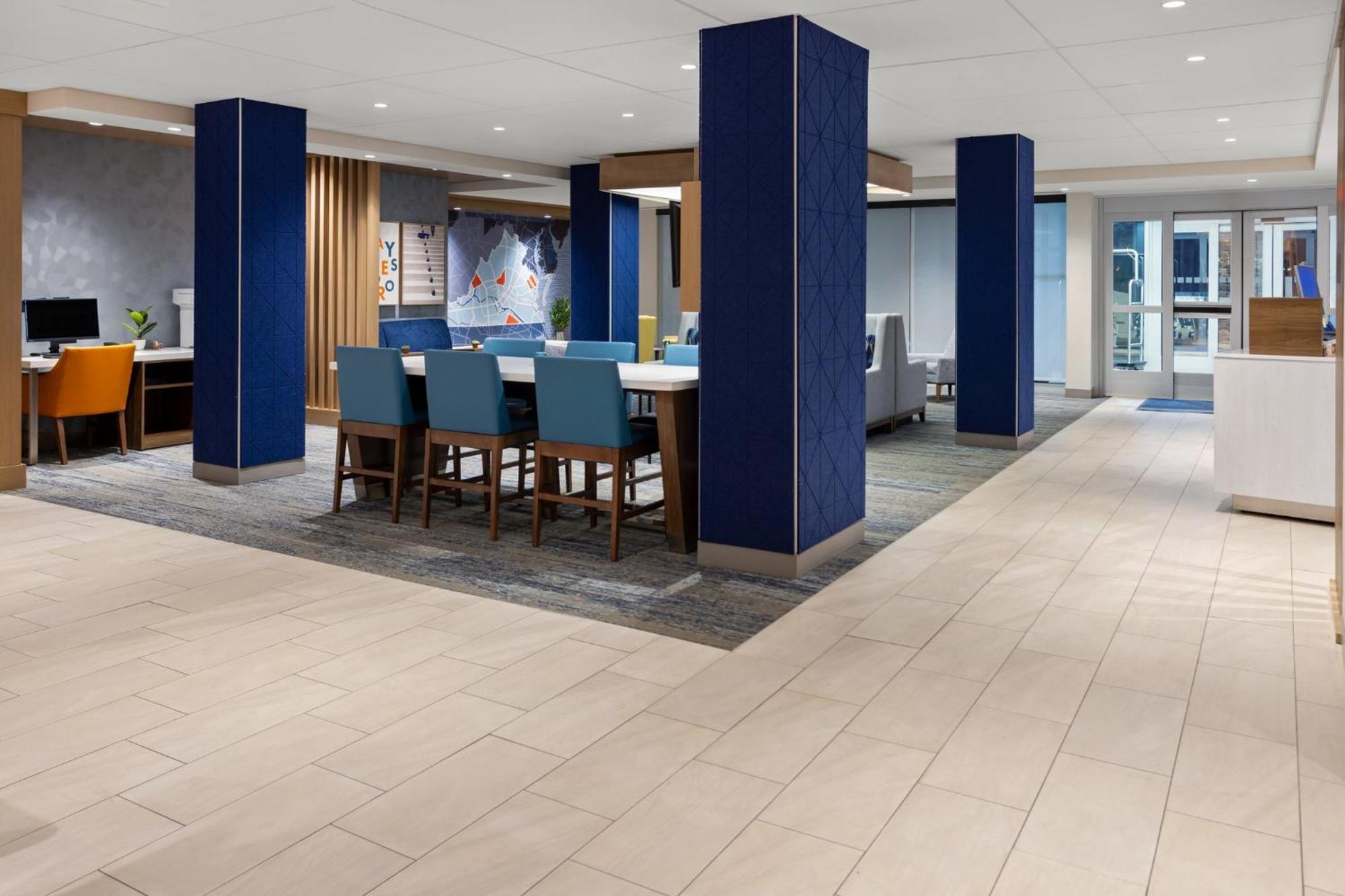 Holiday Inn Express & Suites Waynesboro East Εξωτερικό φωτογραφία